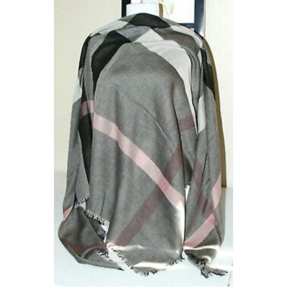 Burberry Dark Trench Lightweight Mega Check Scarf